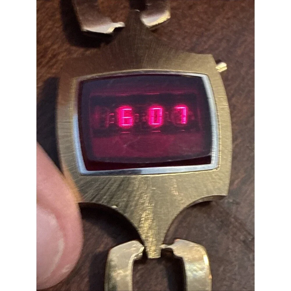 Vintage Texas Instruments TI-552-12 Watch, VERY RARE!!!!